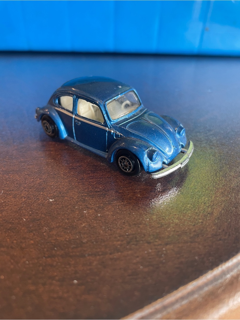 Vintage/Rare Maisto Volkswagen VW 1300 Beetle Bug DieCast Blue